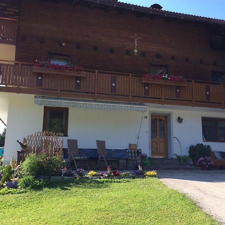 Haus Eder Burgi Hotel Nikolsdorf ภายนอก รูปภาพ