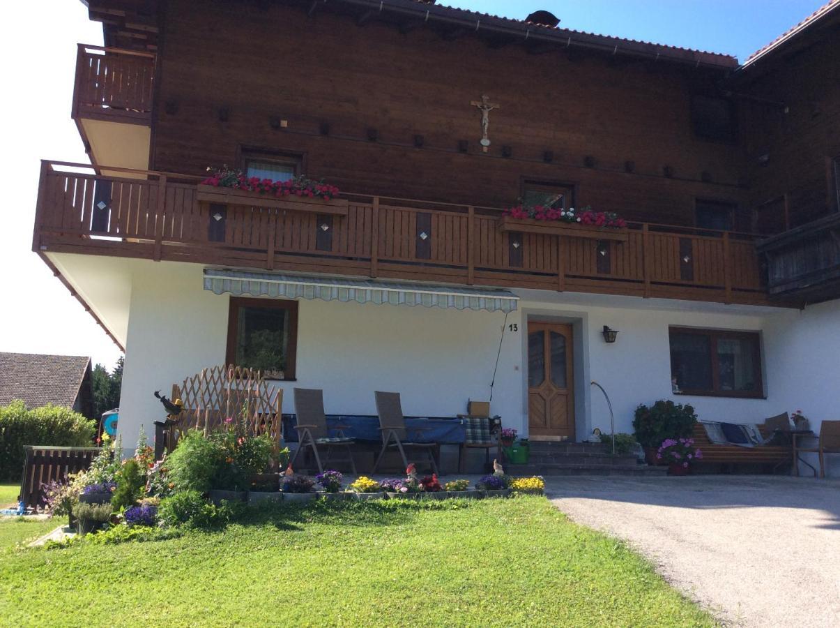 Haus Eder Burgi Hotel Nikolsdorf ภายนอก รูปภาพ