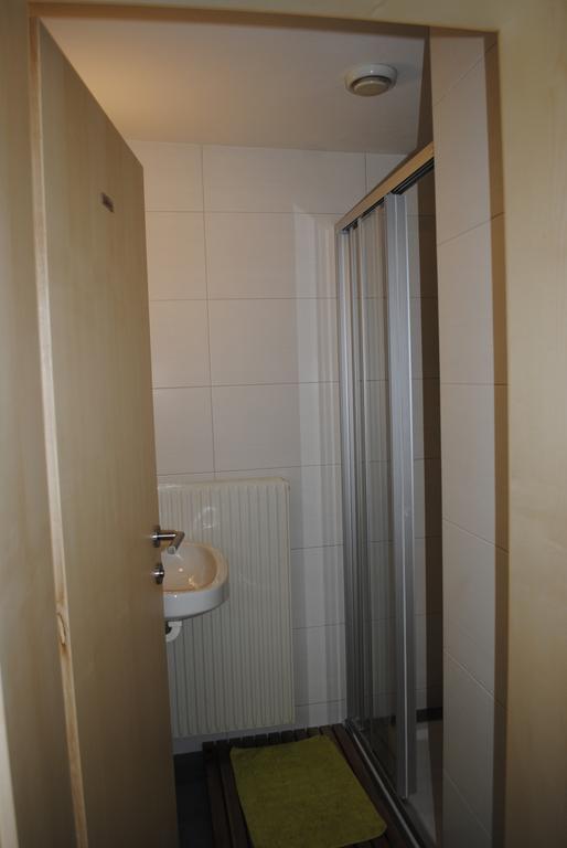 Haus Eder Burgi Hotel Nikolsdorf ภายนอก รูปภาพ